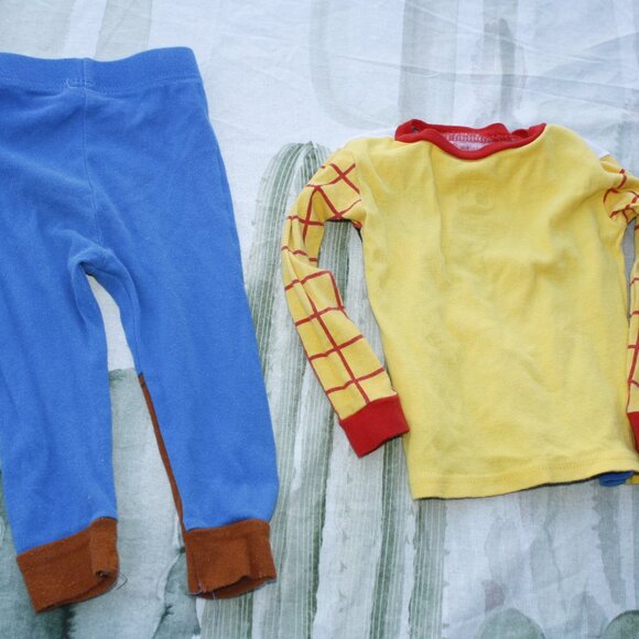 Disney x Pixas Toy Story Pajamas 🌵2T - Picture 4 of 8